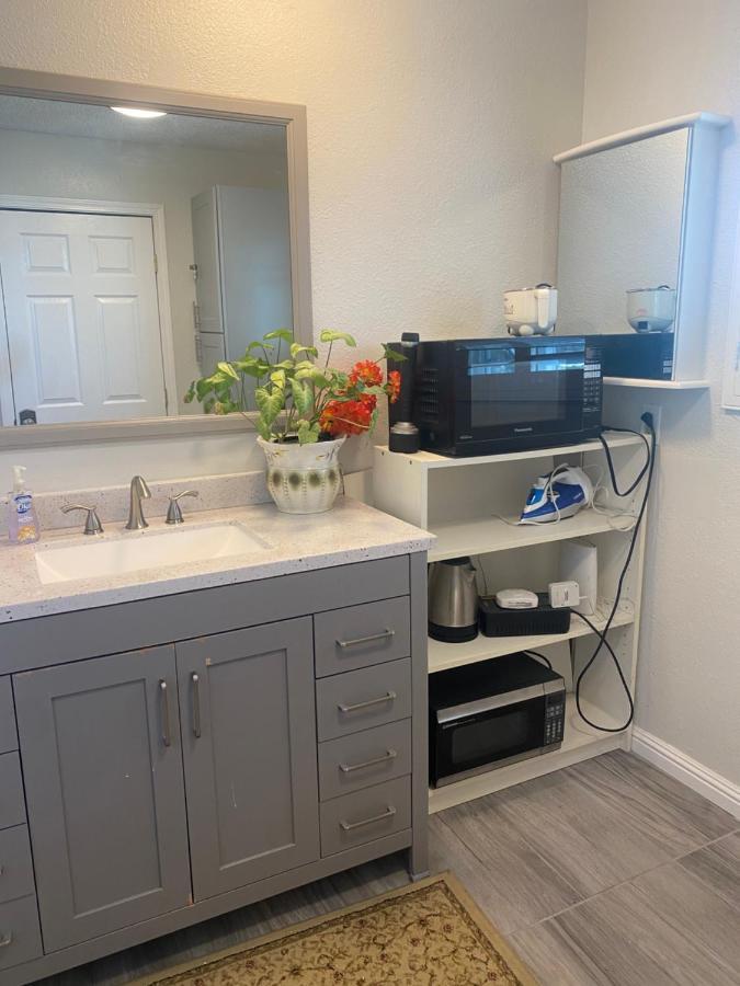 Private Room In Los Angeles With Ac, Strong Wifi, Smart Tv, Work Desk Near Sofi Stadium 외부 사진