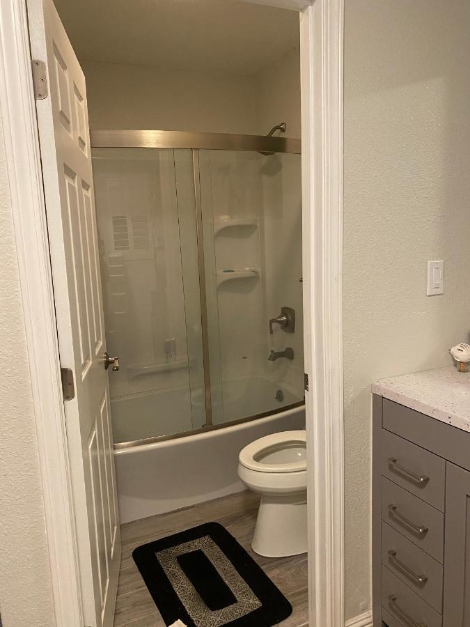 Private Room In Los Angeles With Ac, Strong Wifi, Smart Tv, Work Desk Near Sofi Stadium 외부 사진