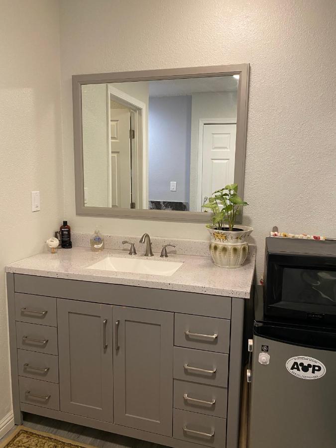 Private Room In Los Angeles With Ac, Strong Wifi, Smart Tv, Work Desk Near Sofi Stadium 외부 사진