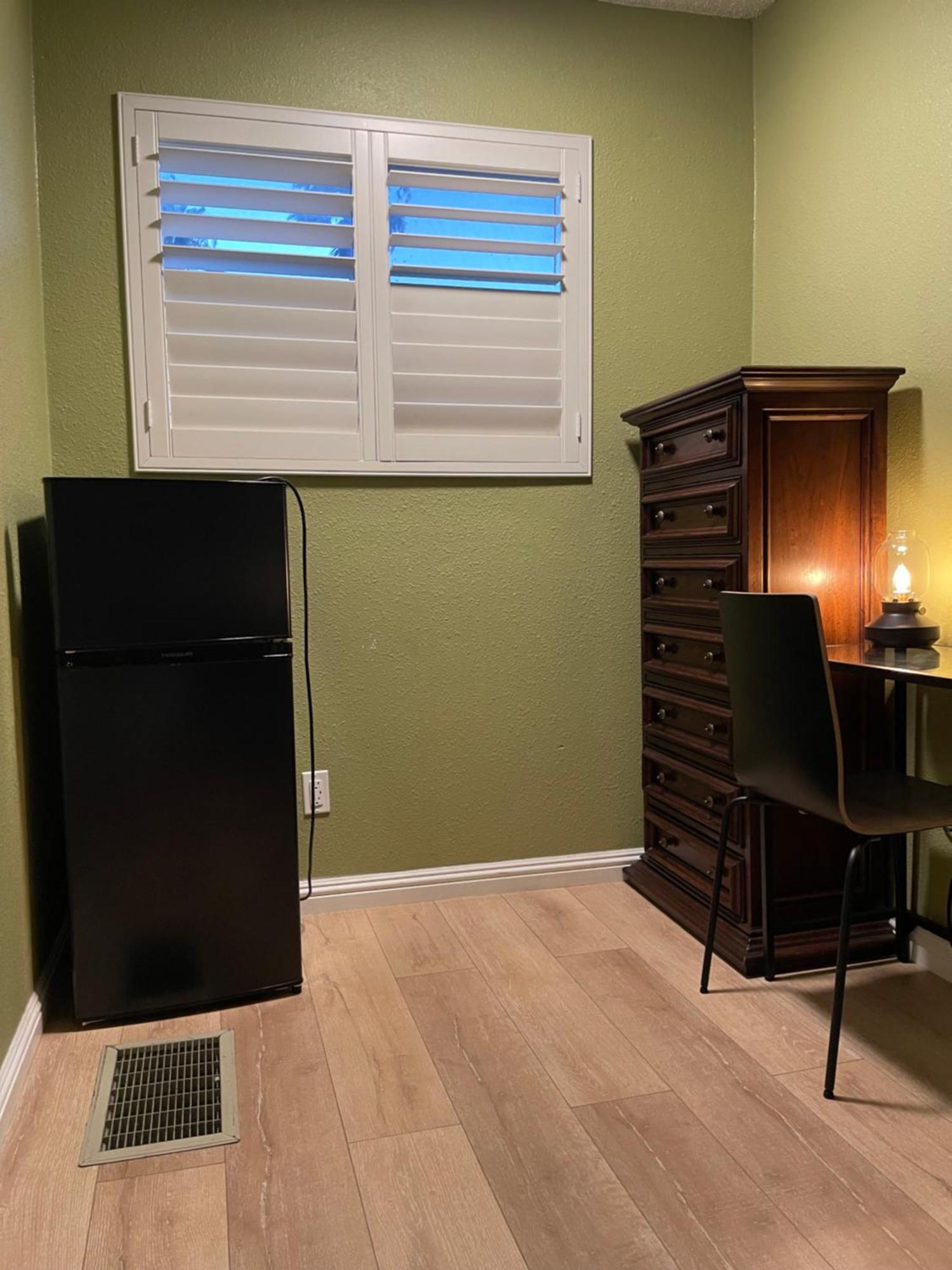 Private Room In Los Angeles With Ac, Strong Wifi, Smart Tv, Work Desk Near Sofi Stadium 외부 사진