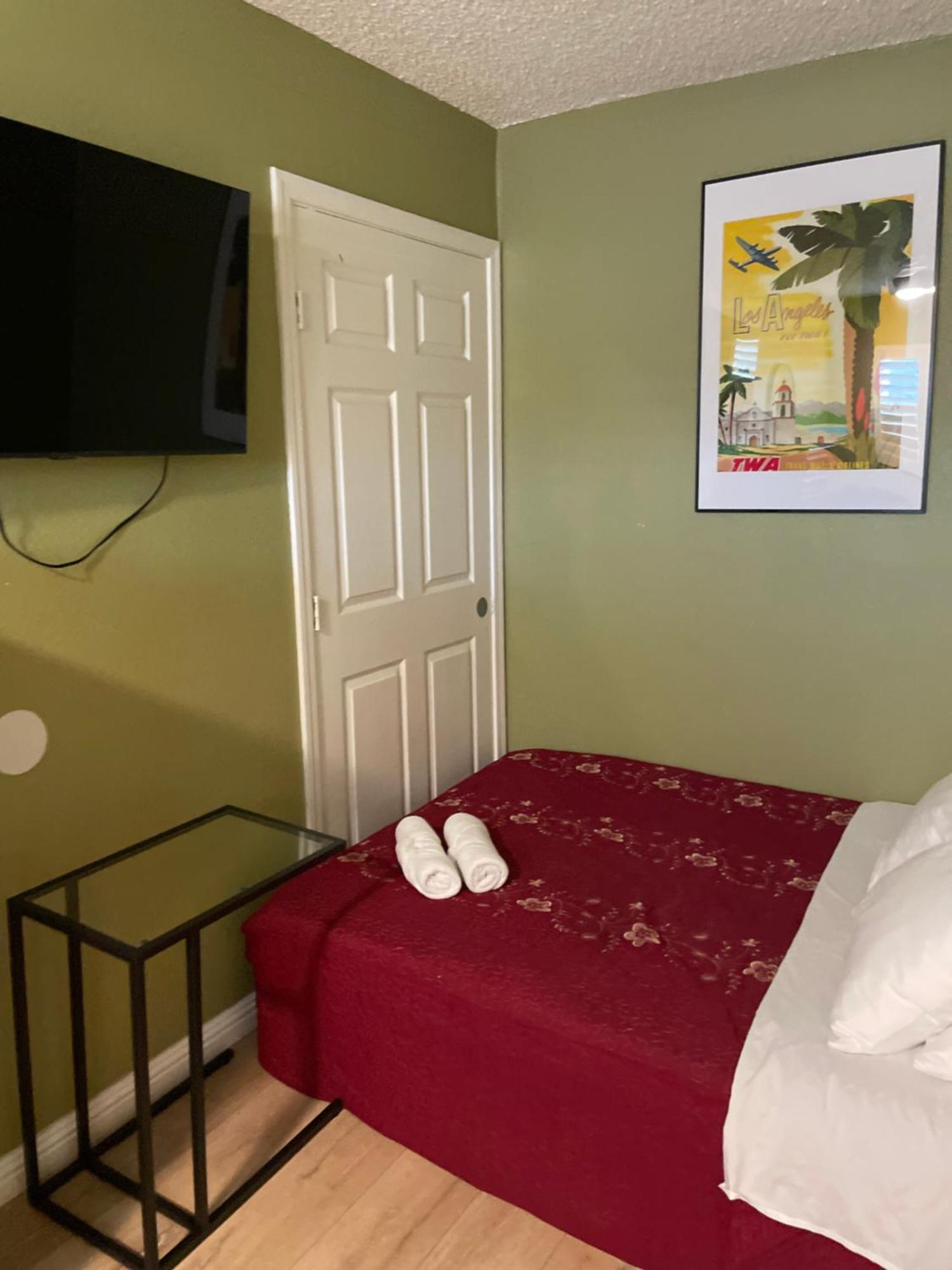 Private Room In Los Angeles With Ac, Strong Wifi, Smart Tv, Work Desk Near Sofi Stadium 외부 사진