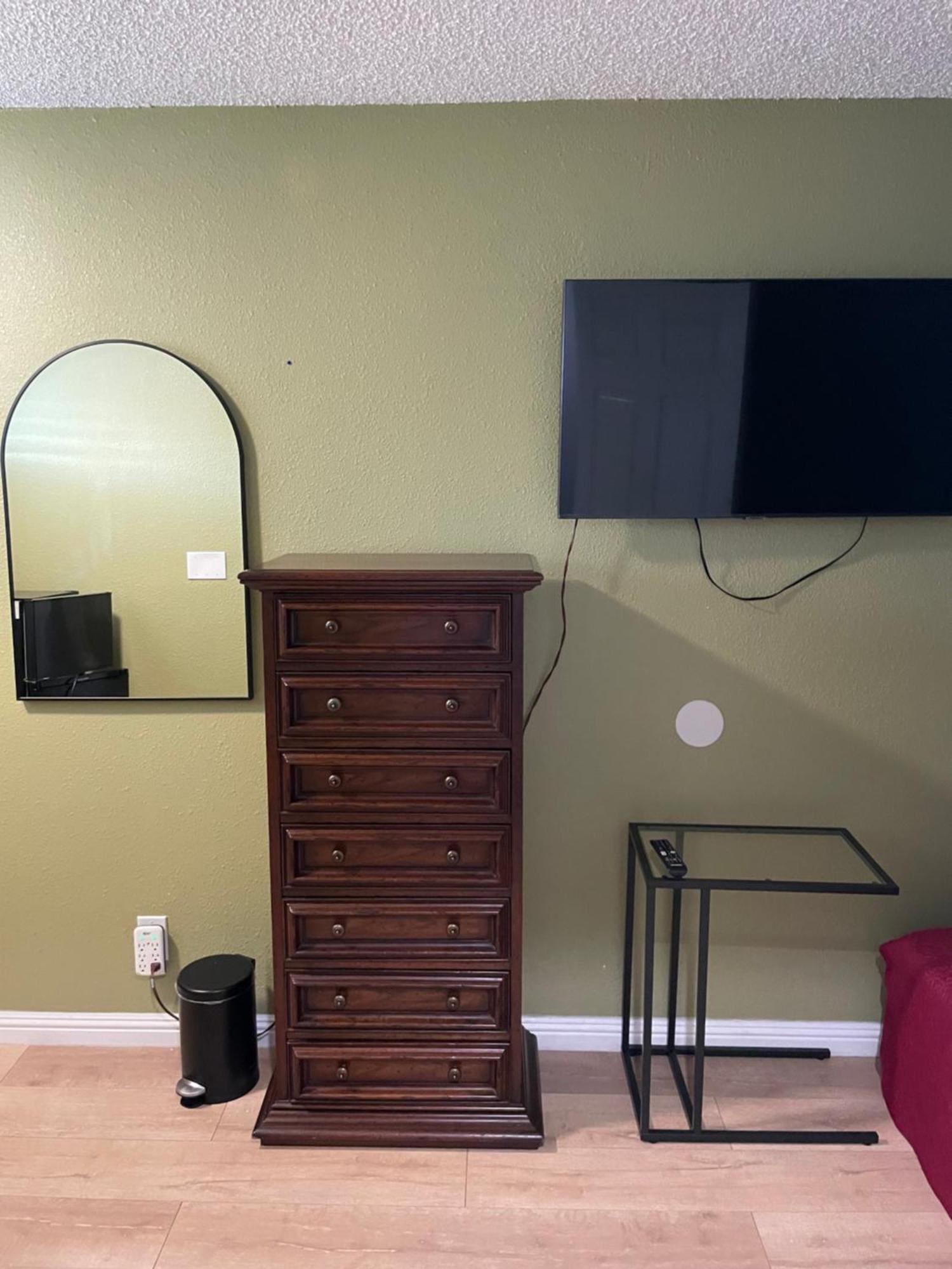 Private Room In Los Angeles With Ac, Strong Wifi, Smart Tv, Work Desk Near Sofi Stadium 외부 사진