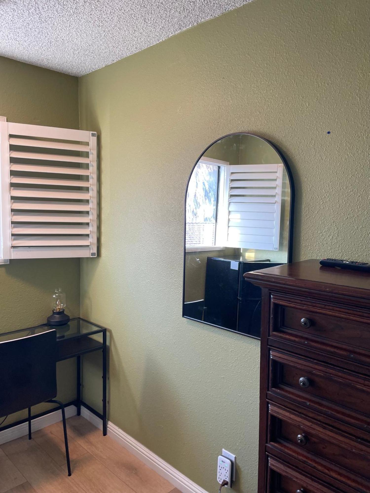 Private Room In Los Angeles With Ac, Strong Wifi, Smart Tv, Work Desk Near Sofi Stadium 외부 사진